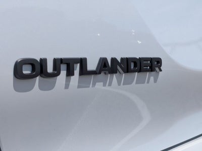 2026 Mitsubishi Outlander LE