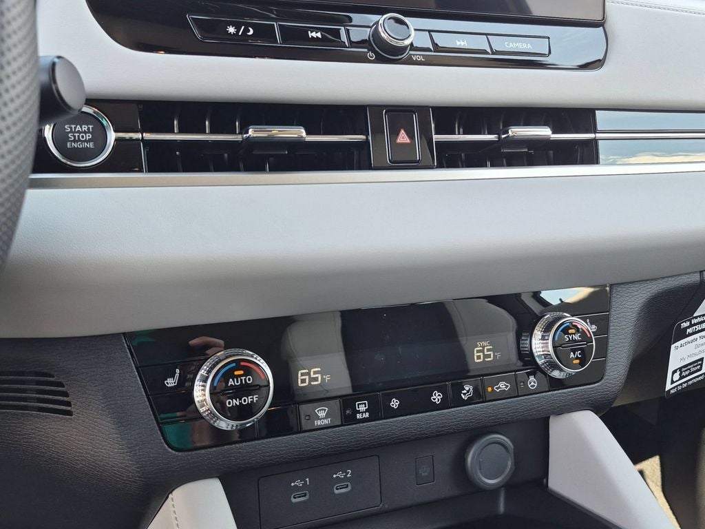 2026 Mitsubishi Outlander SE
