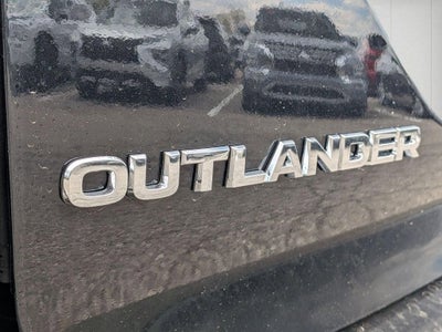 2026 Mitsubishi Outlander SE