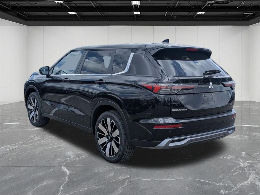 2026 Mitsubishi Outlander SE