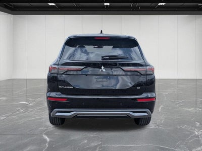 2026 Mitsubishi Outlander SE
