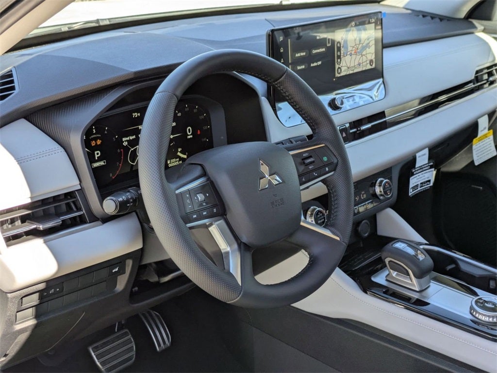 2025 Mitsubishi Outlander SEL
