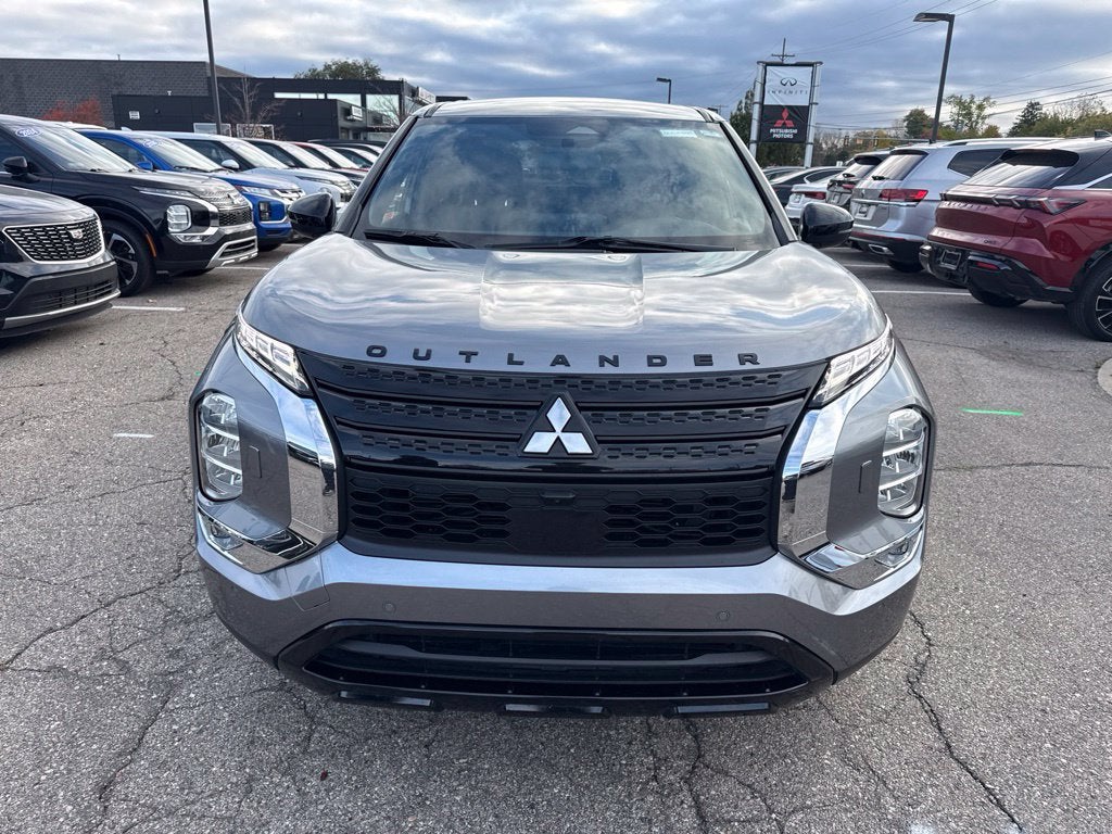 2023 Mitsubishi Outlander SE Black Edition