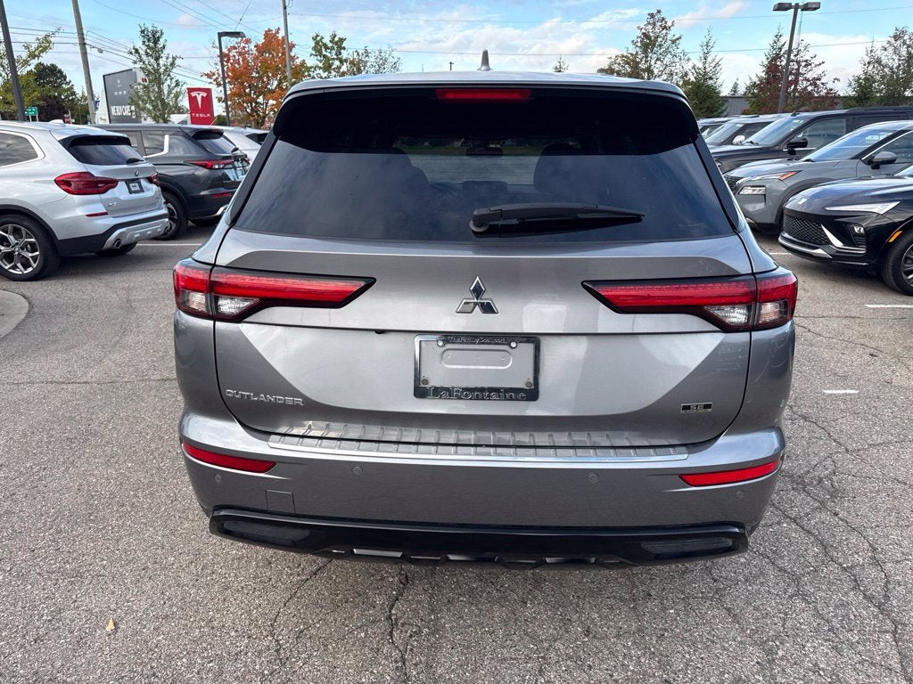 2023 Mitsubishi Outlander SE Black Edition