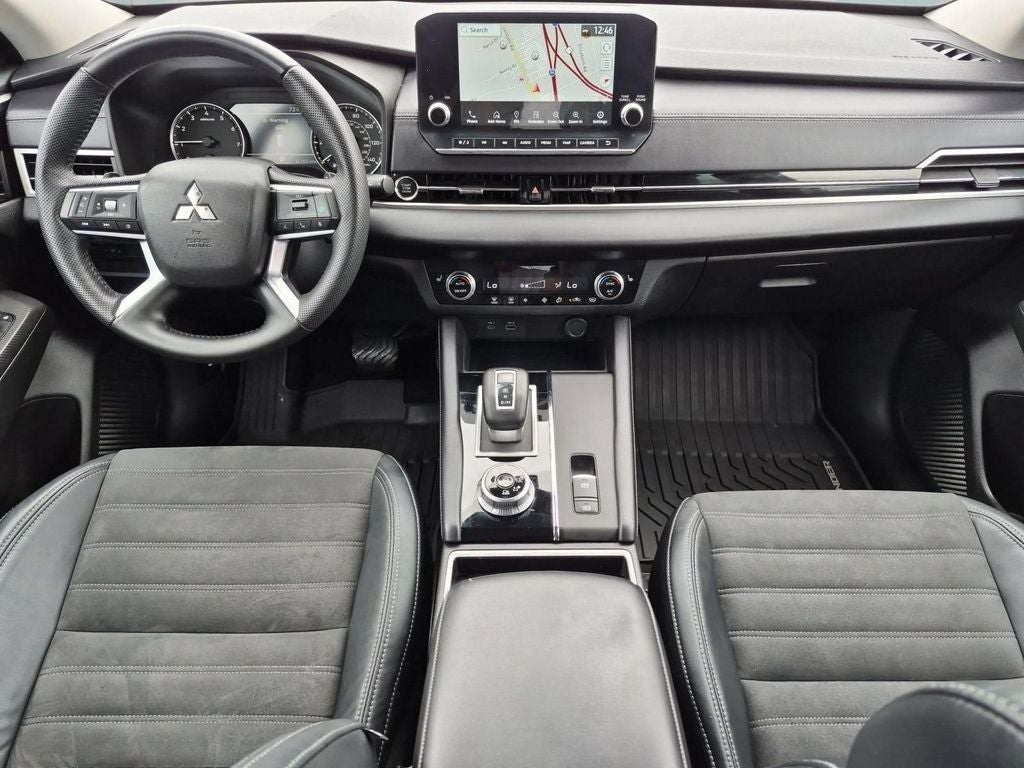 2023 Mitsubishi Outlander SE