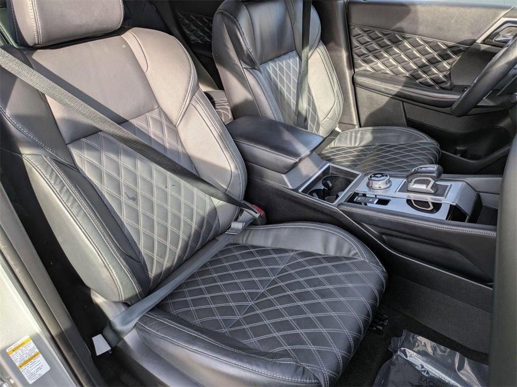 2022 Mitsubishi Outlander SEL