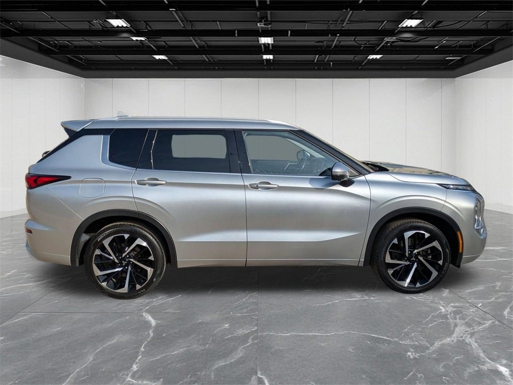 2022 Mitsubishi Outlander SEL