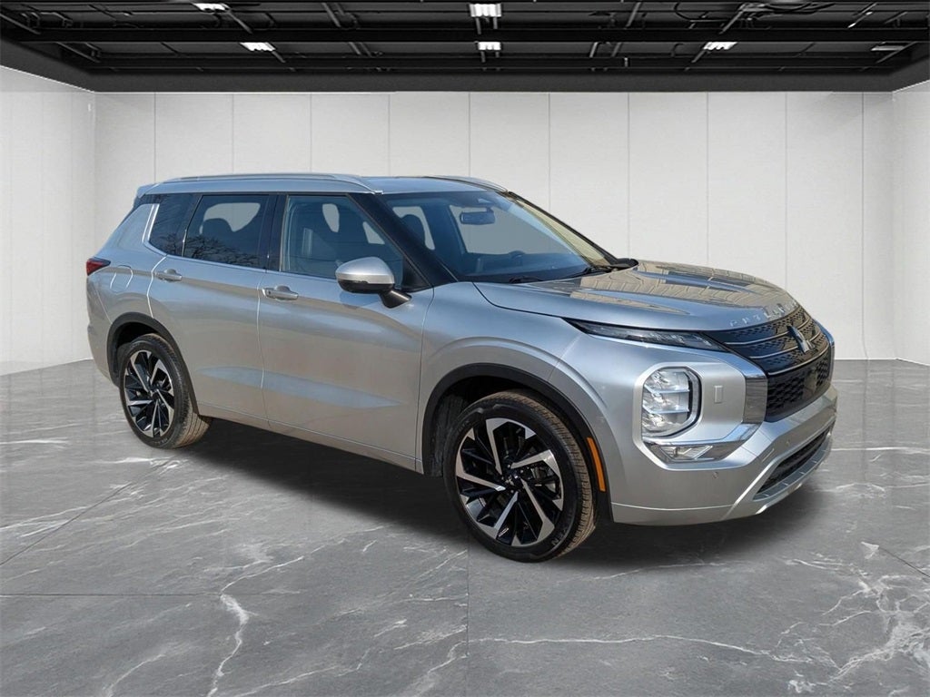 2022 Mitsubishi Outlander SEL