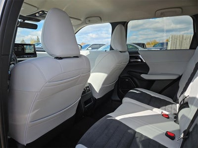 2025 Mitsubishi Outlander SE