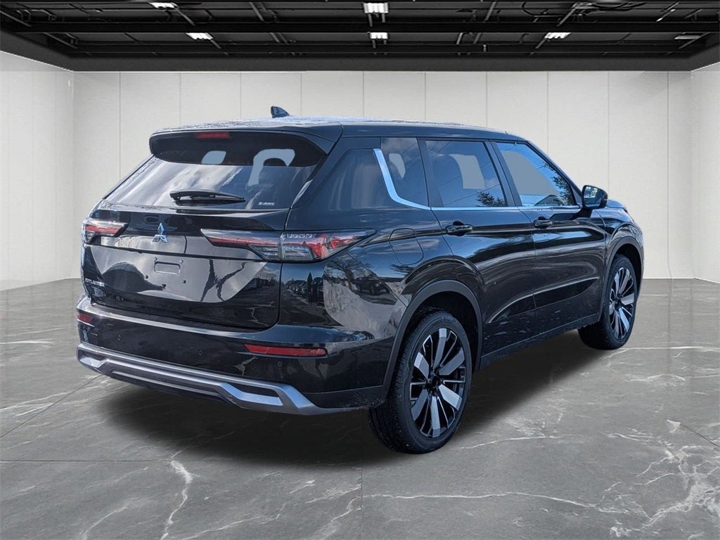 2025 Mitsubishi Outlander SE