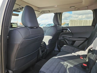 2025 Mitsubishi Outlander Trail Edition