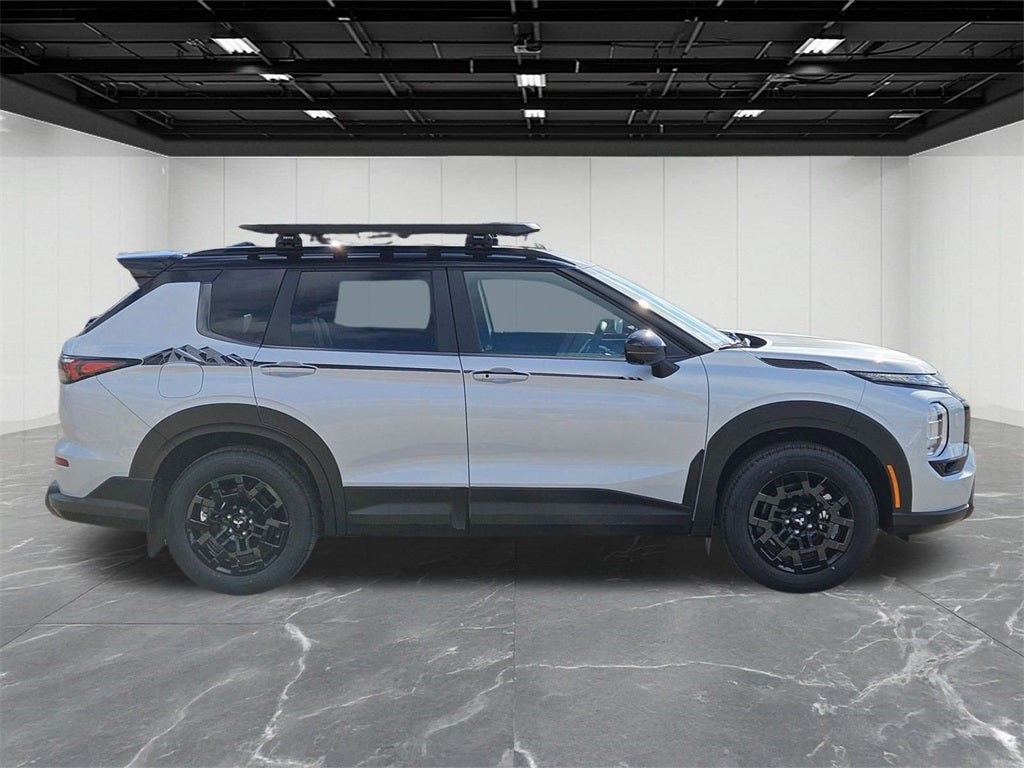 2025 Mitsubishi Outlander Trail Edition