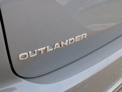 2026 Mitsubishi Outlander SE
