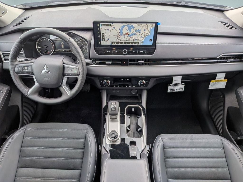 2026 Mitsubishi Outlander SE