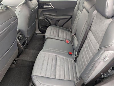 2026 Mitsubishi Outlander SE