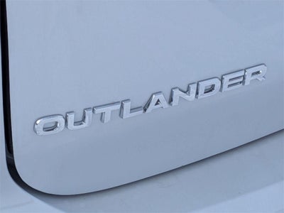 2026 Mitsubishi Outlander SE