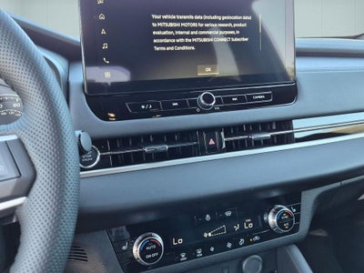 2026 Mitsubishi Outlander LE