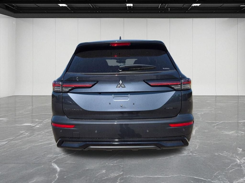 2026 Mitsubishi Outlander LE