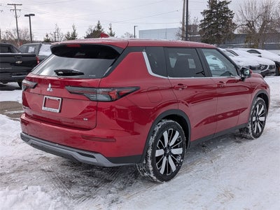 2026 Mitsubishi Outlander SE