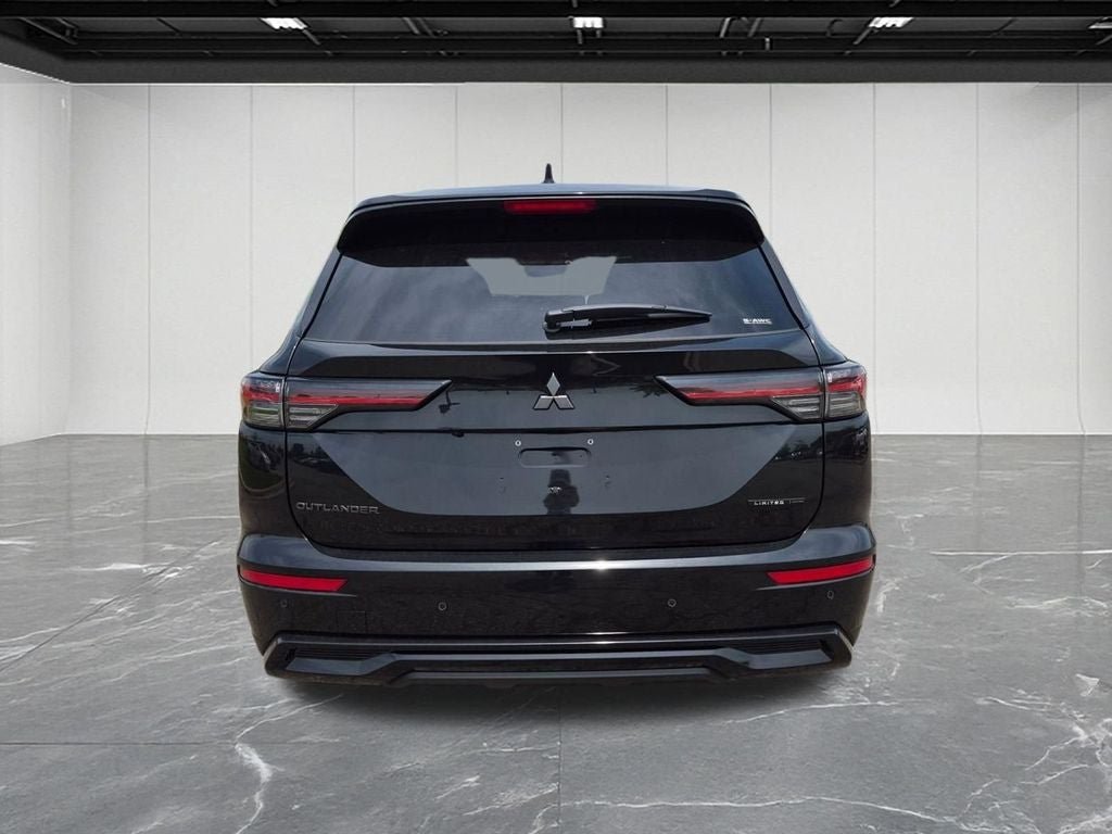 2026 Mitsubishi Outlander LE