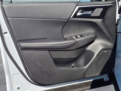 2026 Mitsubishi Outlander LE