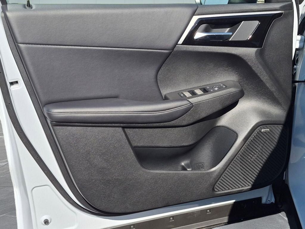 2026 Mitsubishi Outlander LE