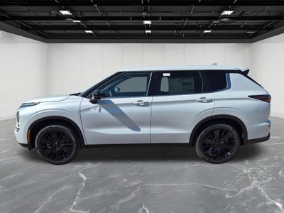 2026 Mitsubishi Outlander LE