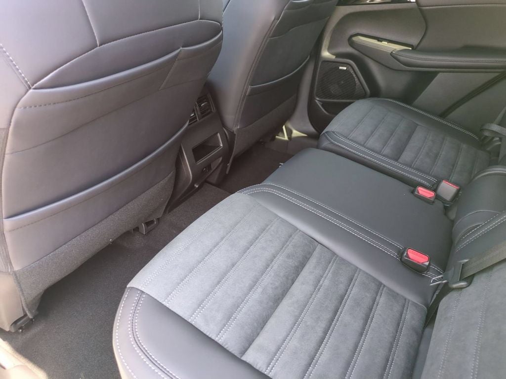 2026 Mitsubishi Outlander Ralliart