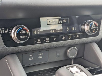 2026 Mitsubishi Outlander LE