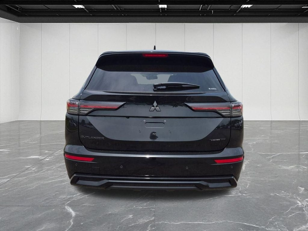 2026 Mitsubishi Outlander LE