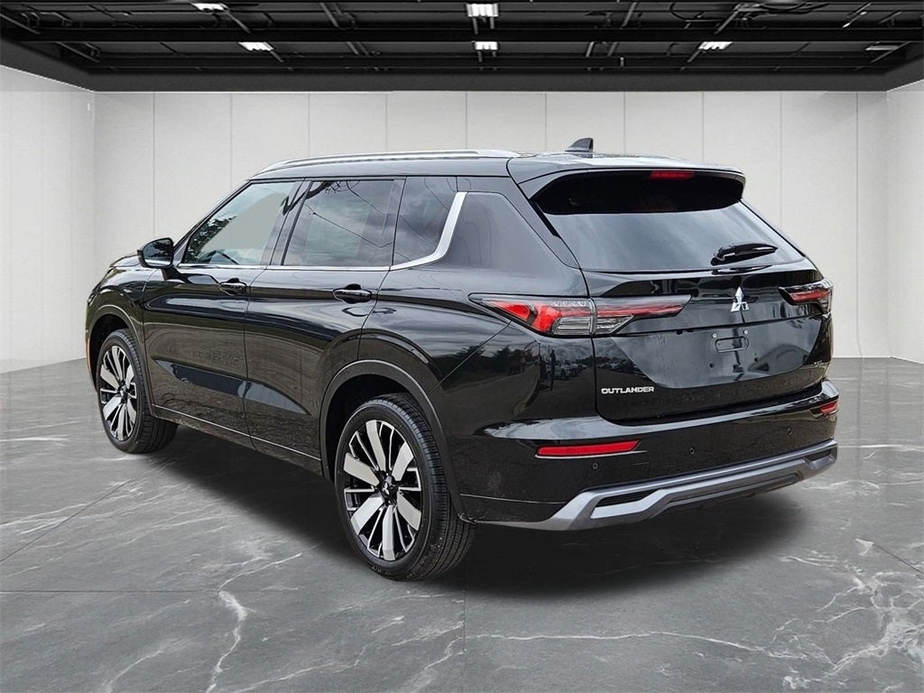 2025 Mitsubishi Outlander SEL