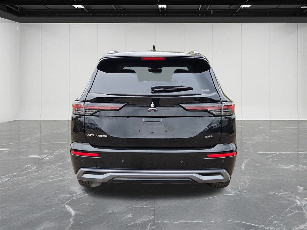 2025 Mitsubishi Outlander SEL