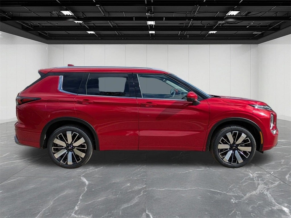 2025 Mitsubishi Outlander SEL