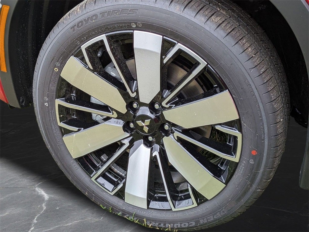 2025 Mitsubishi Outlander SEL