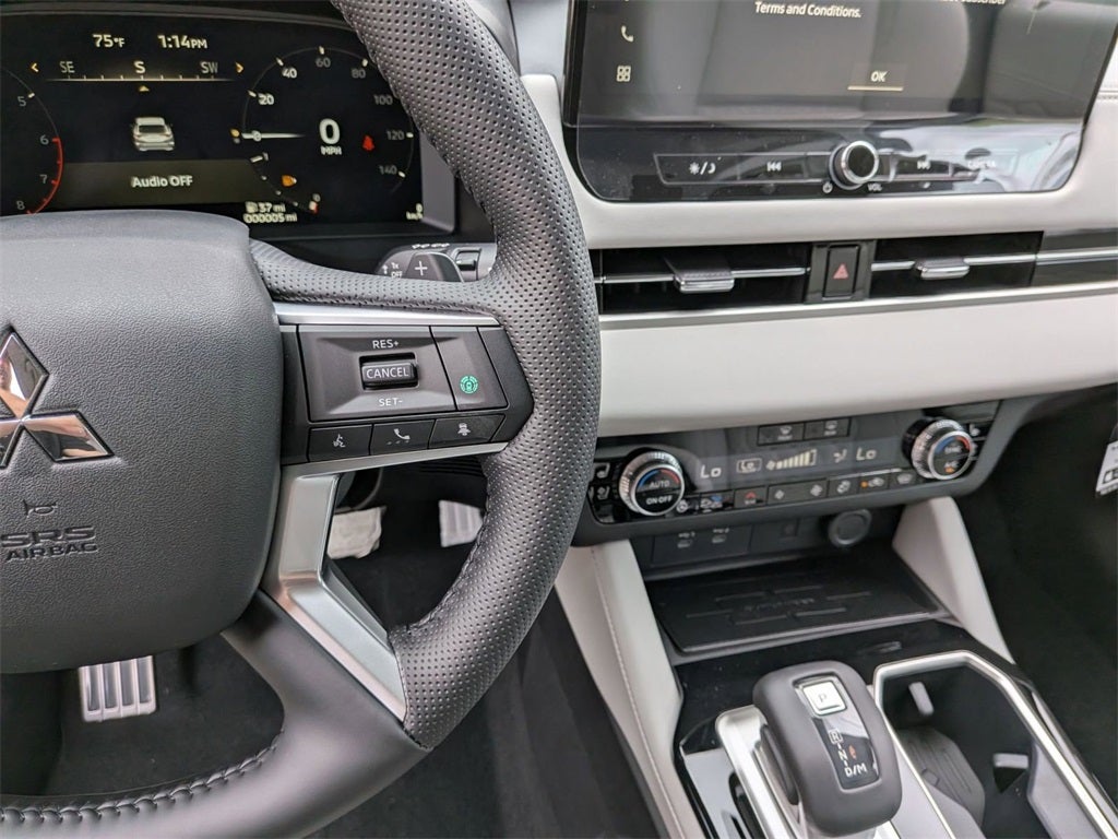 2025 Mitsubishi Outlander SEL