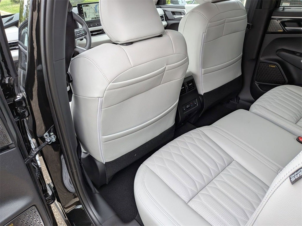 2025 Mitsubishi Outlander SEL