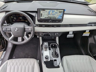 2025 Mitsubishi Outlander SEL