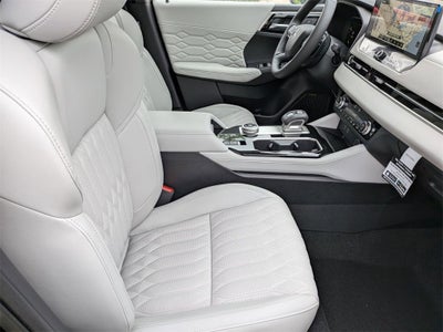 2025 Mitsubishi Outlander SEL