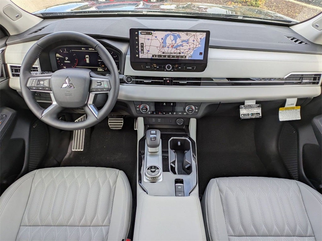 2025 Mitsubishi Outlander SEL