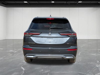 2025 Mitsubishi Outlander SEL