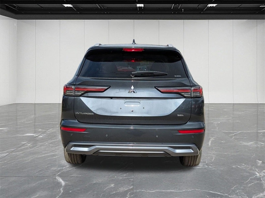 2025 Mitsubishi Outlander SEL