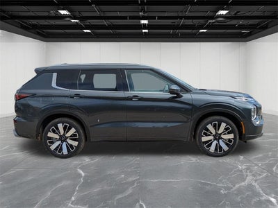 2025 Mitsubishi Outlander SEL