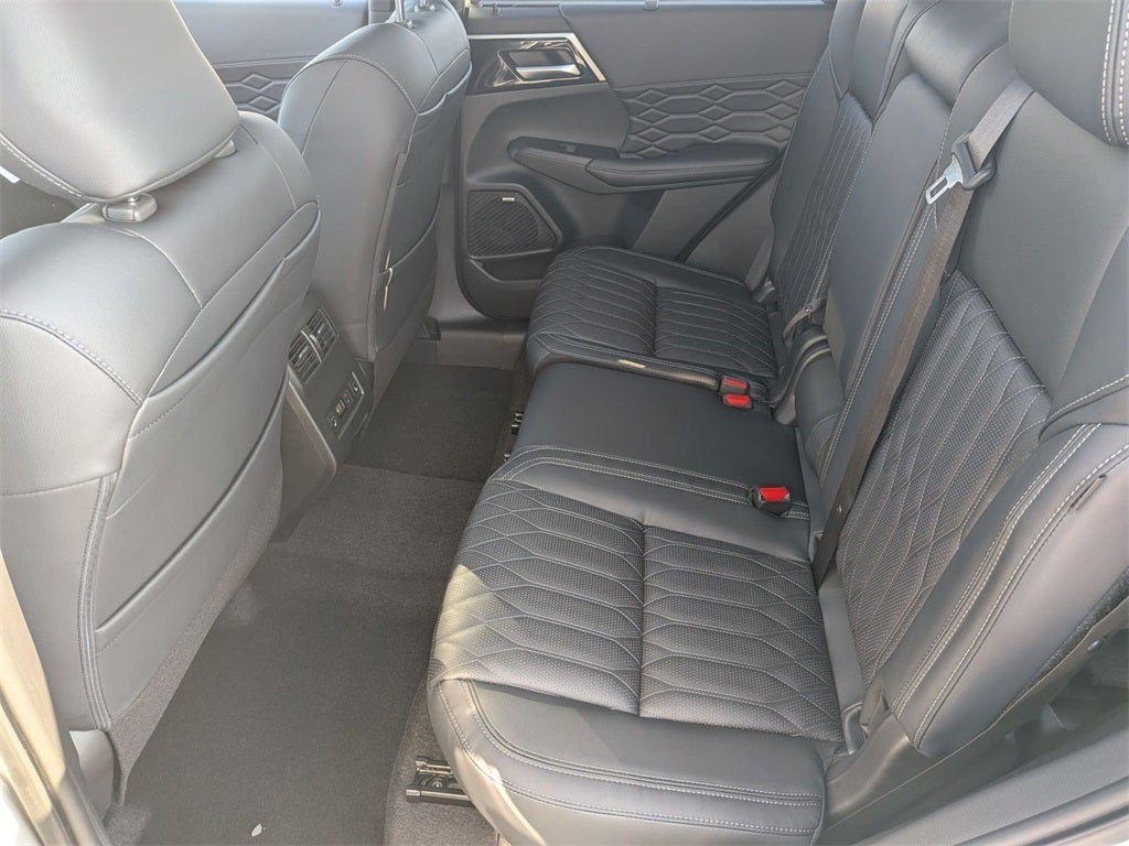 2026 Mitsubishi Outlander SEL