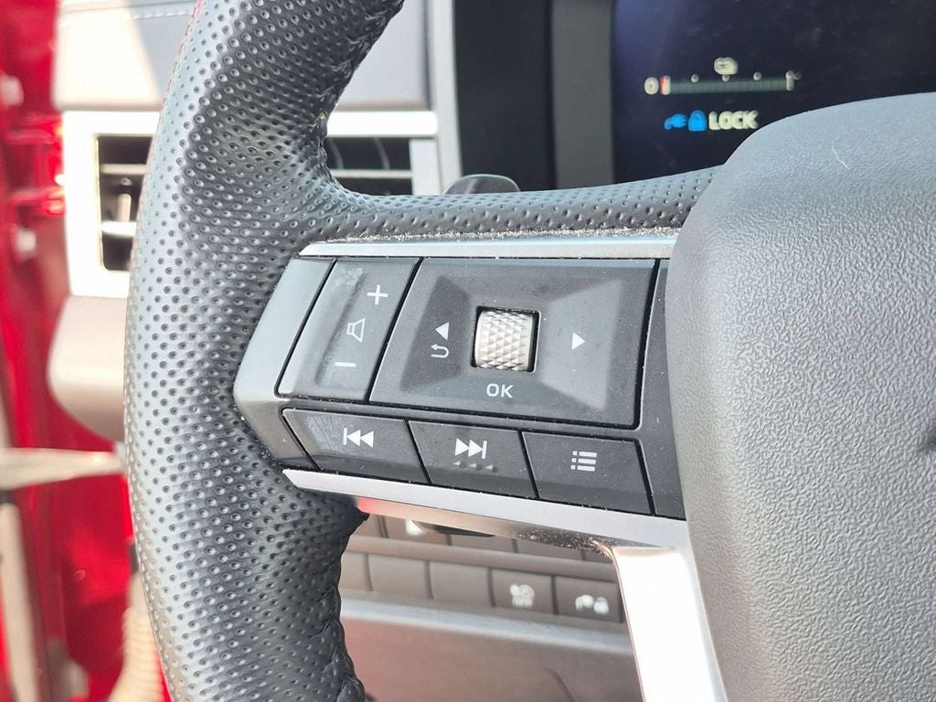 2023 Mitsubishi Outlander PHEV SE