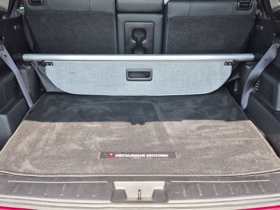 2023 Mitsubishi Outlander PHEV SE