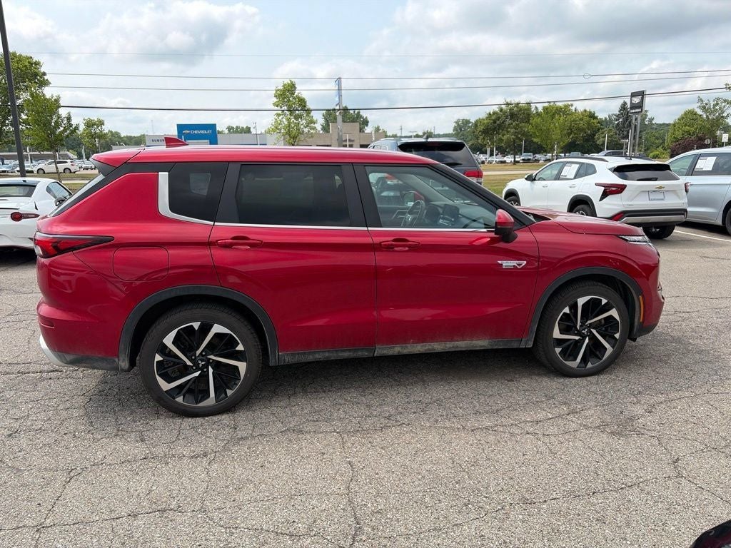 2023 Mitsubishi Outlander PHEV SE