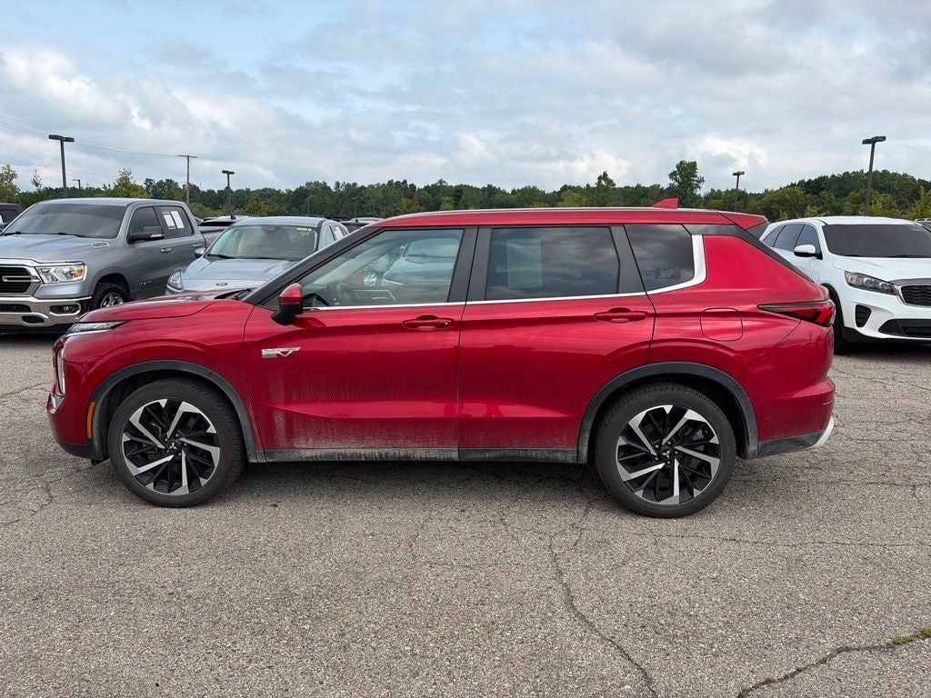 2023 Mitsubishi Outlander PHEV SE