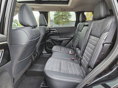 2025 Mitsubishi Outlander PHEV SE