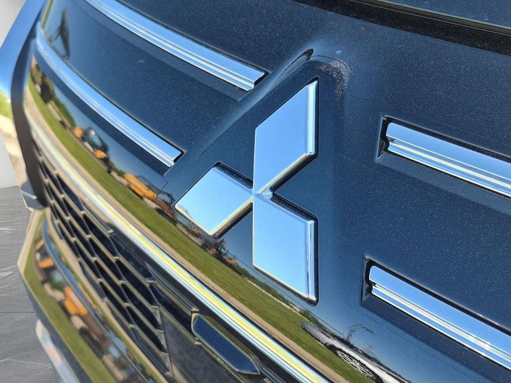 2026 Mitsubishi Outlander PHEV SE