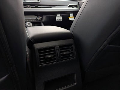 2025 Mitsubishi Outlander PHEV SE